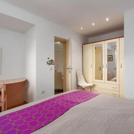 Pineta 3 In Strandnaehe Mit Parkplatz Apartment Porec
