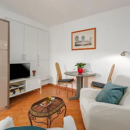 Pineta 3 In Strandnaehe Mit Parkplatz Porec