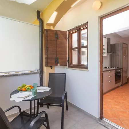 Apartment Pineta 3 In Strandnaehe Mit Parkplatz *